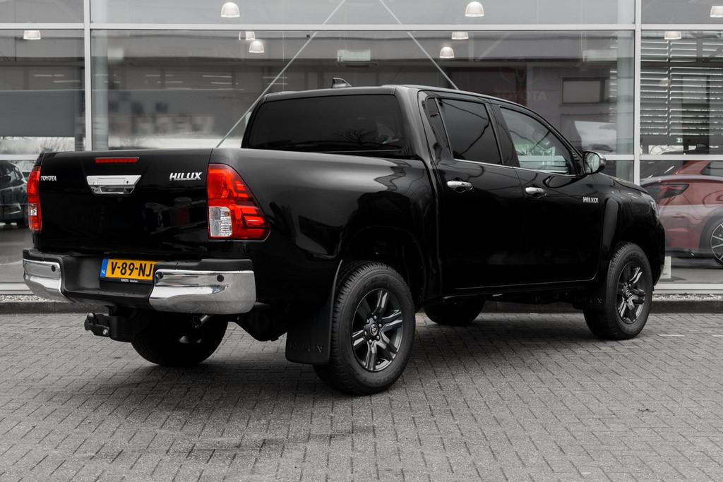 Toyota HiLux 2.4 D-4D Double Cab Professional BPM VRIJ, Auto's, Toyota, Automaat, Stof, Gebruikt, Euro 6