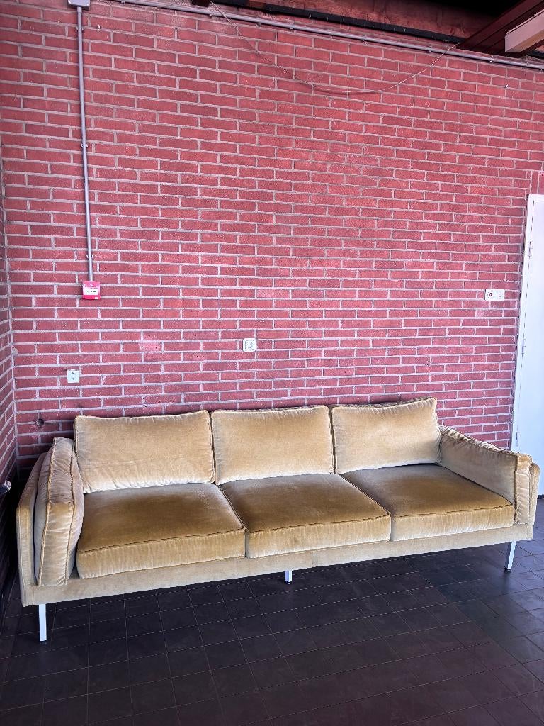 Modern 3-zits Bank Diepgeel Velvet Fluweel, Ophalen, Gebruikt, Driepersoons, 75 tot 100 cm