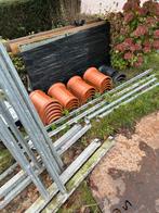 Nieuwe nokpannen (ca. 20 stuks), Doe-het-zelf en Verbouw, Ophalen, Steen of Klei, Nieuw, Minder dan 5 m²