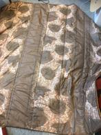 Bed sprei. 180 x 200 cm. Gewatteerd jaren 70. Bloem motief, Bruin, Overige typen, Tweepersoons, Ophalen of Verzenden