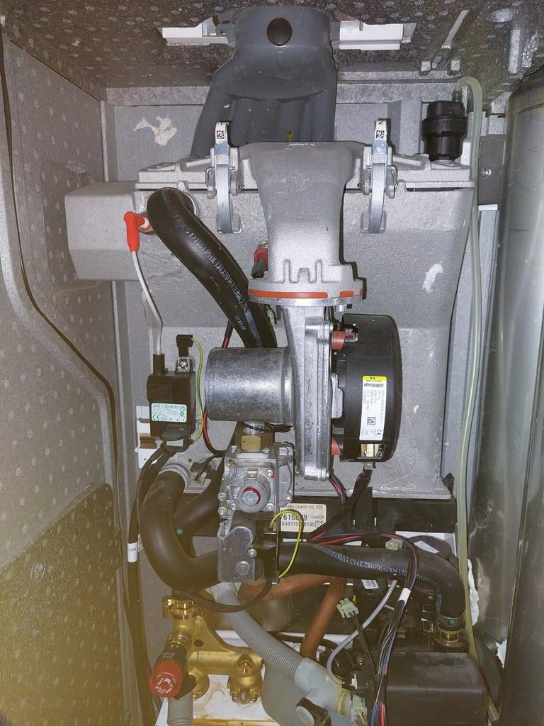 Onderdelen Remeha Calenta 40L, ventilator, gasblok enz, Minder dan 20 liter, Ophalen of Verzenden, Geiser