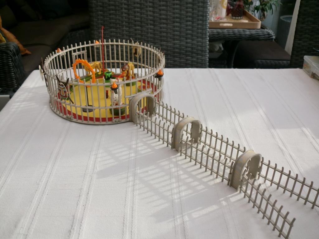 4233 Playmobil Circus Leeuwenkooi Roofdieren act, Ophalen of Verzenden, Zo goed als nieuw, Complete set