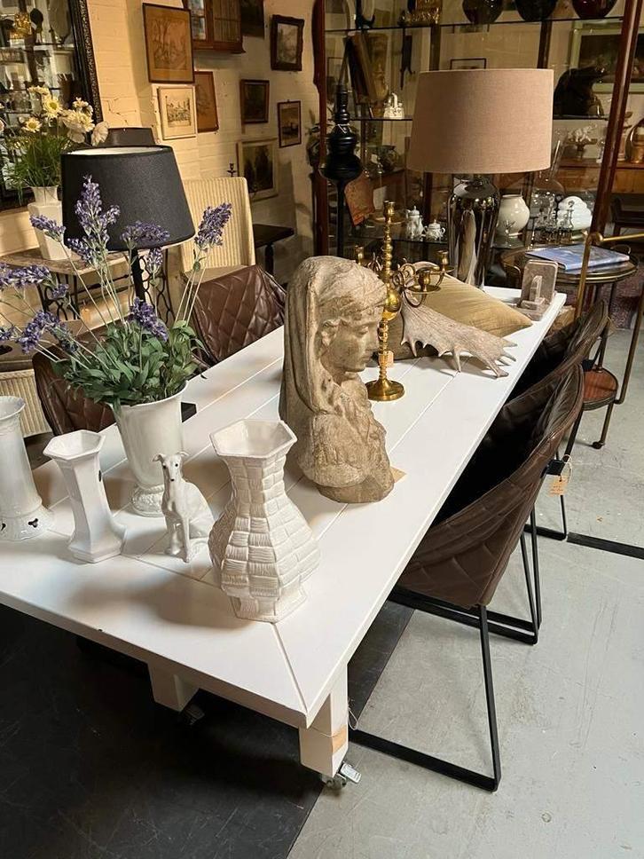 29) Witte eettafel op wieltjes., Huis en Inrichting, Tafels | Eettafels, Gebruikt, 50 tot 100 cm, 150 tot 200 cm, Vijf personen of meer