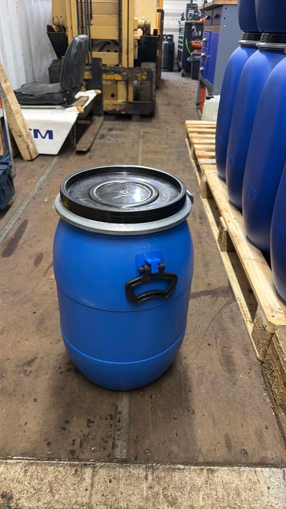 30 liter (voer) tonnen, Dieren en Toebehoren, Dierenvoeding, Ophalen of Verzenden