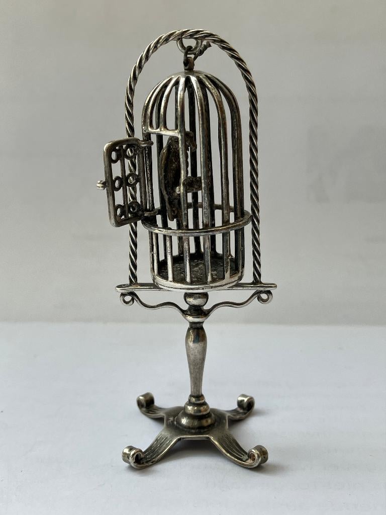 Zilveren miniatuur vogelkooi met papegaai, J. van Waveren, Verzenden, Zilver