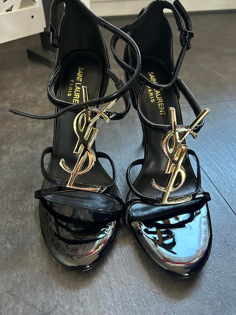 Saint Laurent Opyum Sandalen met Hak - Zwart Lakleer, Kleding | Dames, Schoenen, Ophalen of Verzenden, Zo goed als nieuw, Zwart