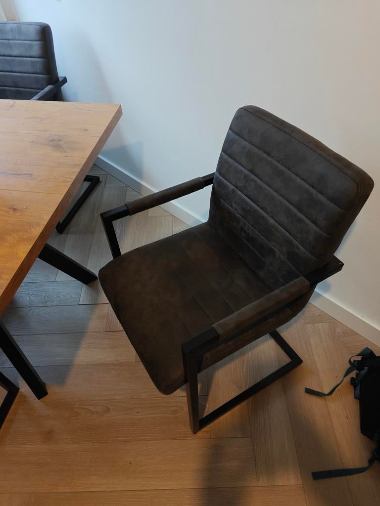 4 eetkamerstoelen, Huis en Inrichting, Stoelen, Ophalen, Zo goed als nieuw, Grijs, Stof