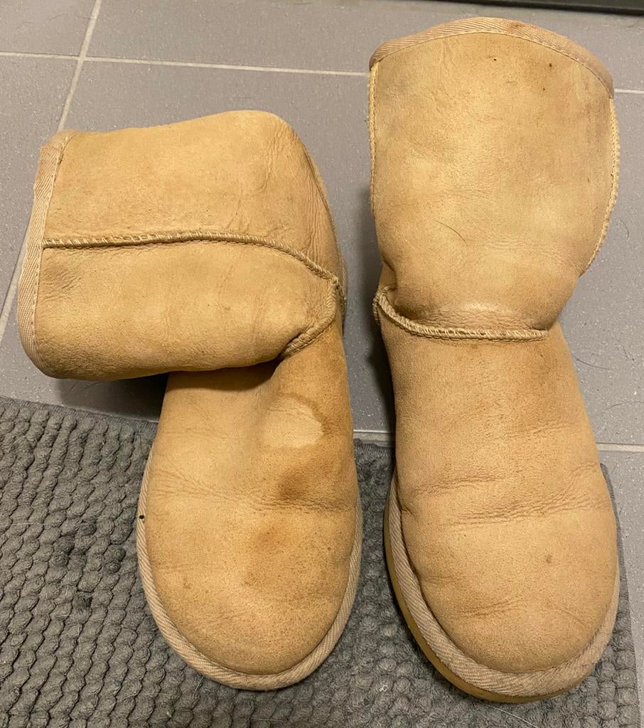 UGG Dames Laarzen (GEDRAGEN), Kleding | Dames, Schoenen, Beige, Lage of Enkellaarzen, Ophalen of Verzenden, Gedragen
