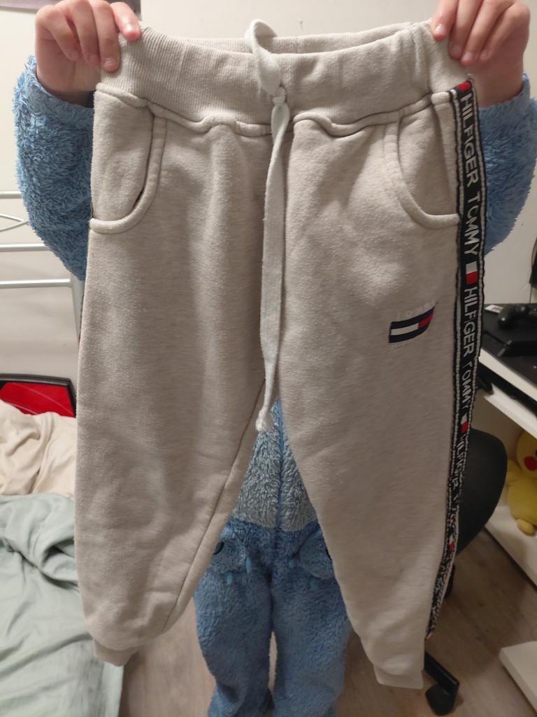 Kleren weten niet welke maat maar we delen voor 8 of 7 jarig, Ophalen, Zo goed als nieuw, Blauw