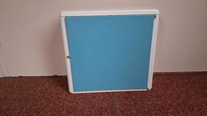 Vintage medicijnkastje, Verzamelen, Retro, Huis en Inrichting, Ophalen