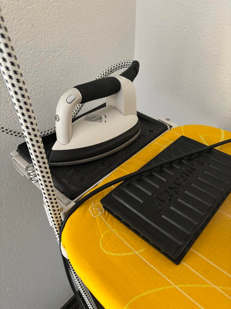 Laurastar S6, Ophalen, Zo goed als nieuw, Strijkijzer met snoer