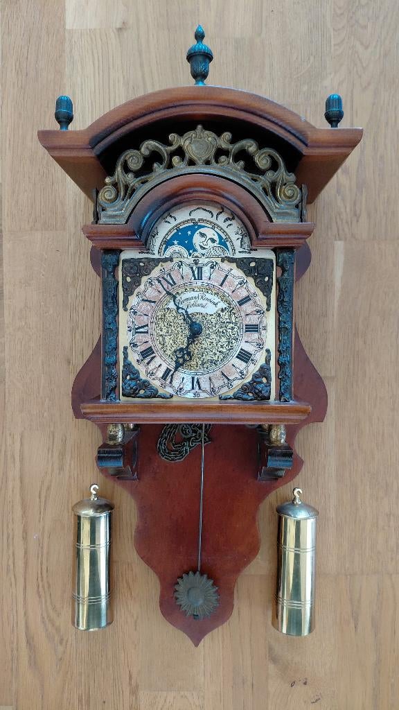 Sallander klok met maanstand, Ophalen