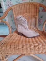 KOOPJE  Leuke beige enkellaarsjes, Kleding | Dames, Schoenen, Beige, Lage of Enkellaarzen, Ophalen of Verzenden, Onbekend