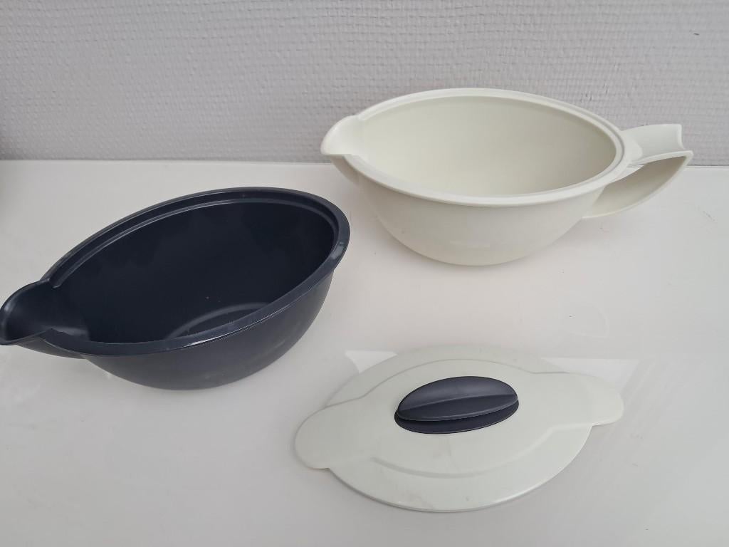 Tupperware Thermo / IsoDuo 550 ml Jus / Sausjes kom, Huis en Inrichting, Keuken | Tupperware, Ophalen of Verzenden, Nieuw, Crème