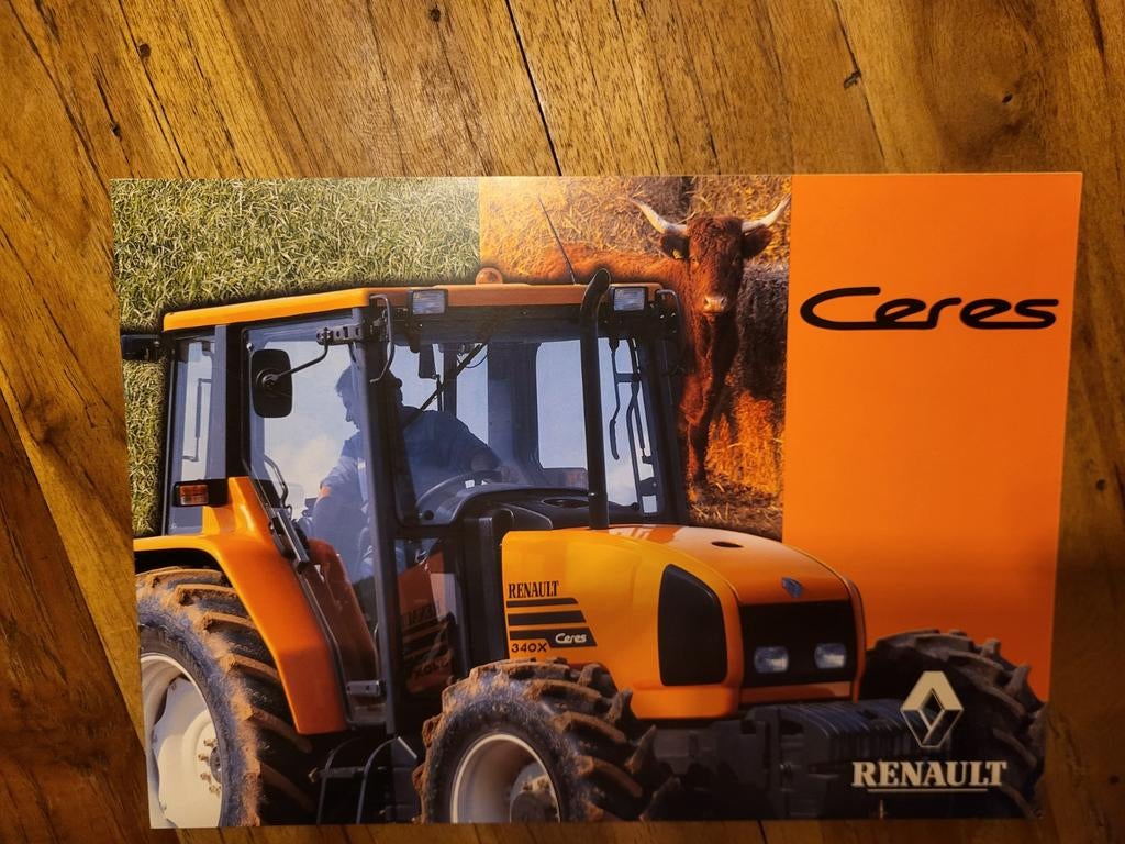 tractor folder Renault CERES, Boeken, Catalogussen en Folders, Ophalen of Verzenden, Zo goed als nieuw