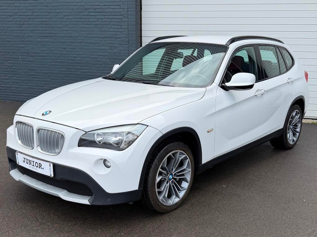 BMW X1 XDrive28i Executive AUTOMAAT/6CILLINDER/CRUISE/NAVI, Auto's, BMW, Euro 5, Stof, Gebruikt, Zwart