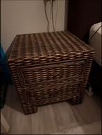 2 nachtkasten - 50x50x50 cm - samen €50, Ophalen