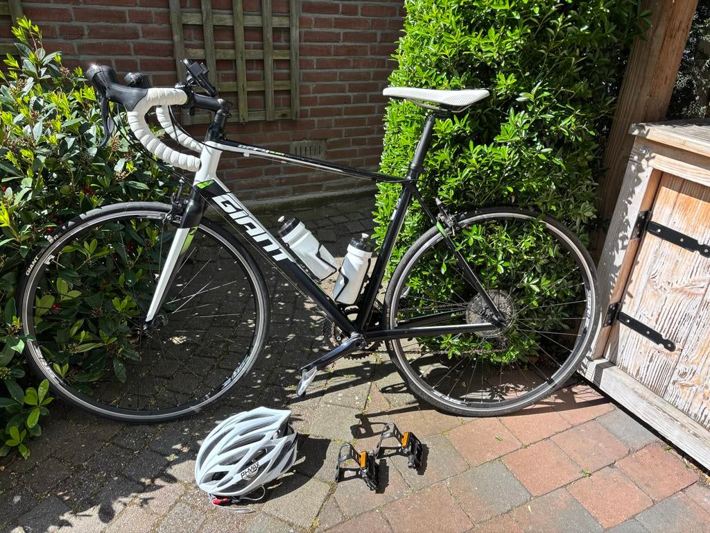 Giant Defy 3 M/L racefiets - met accessoires, 28 inch, Heren, Aluminium, Zo goed als nieuw