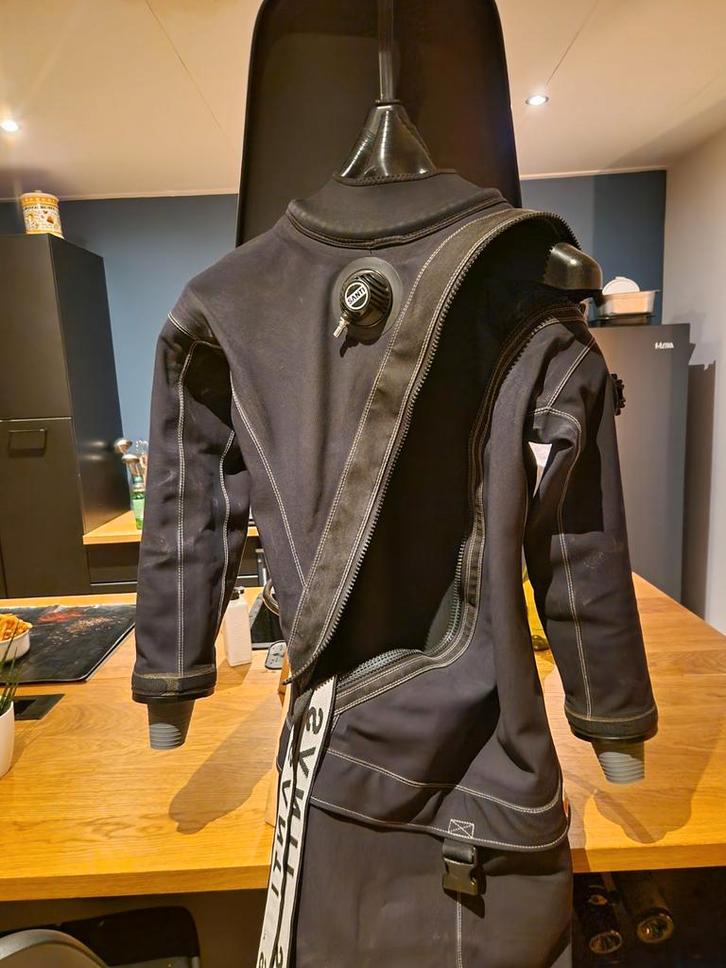 Santi E-lite maat M met drooghandschoenen, Watersport en Boten, Duiken, Duikpak, Ophalen of Verzenden