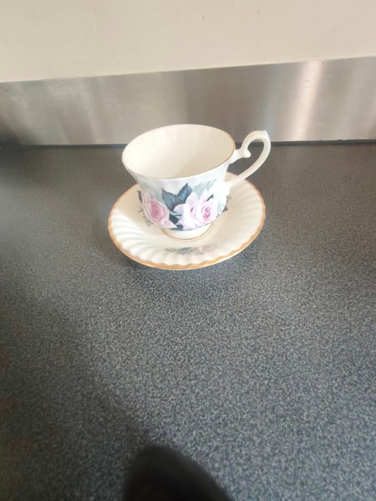 Te koop 6x Engelse kop en schotel., Ophalen of Verzenden, Zo goed als nieuw, Porselein, Kop en/of schotel