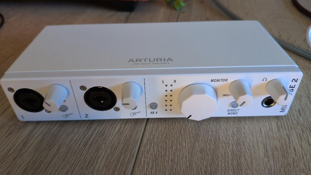 Arturia Minifuse 2, Computers en Software, Geluidskaarten, Ophalen of Verzenden, Zo goed als nieuw, Extern, Arturia