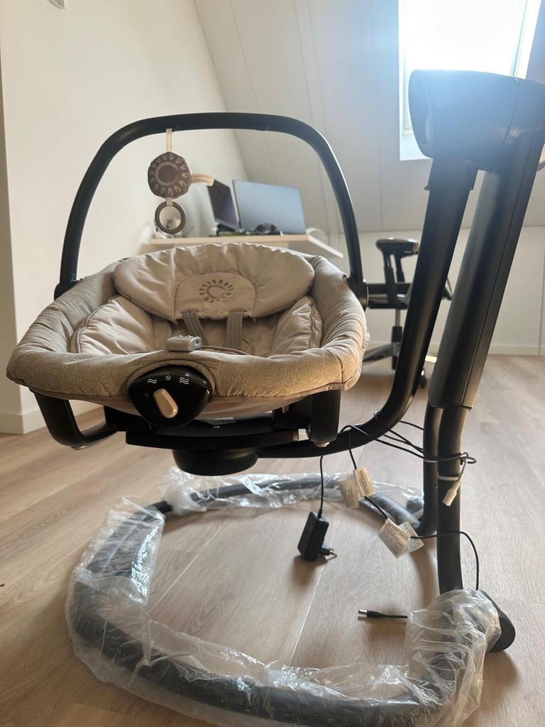 Joie Sansa 2‑in‑1 Babyschommel & Wipstoel –Zo goed als nieuw, Ophalen, Zo goed als nieuw, Overige merken