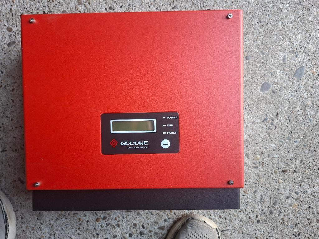 omvormer, Ophalen, Zo goed als nieuw, Elektriciteit