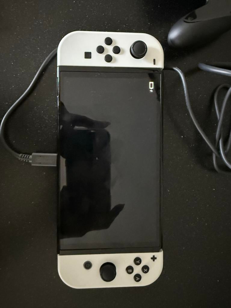 Nintendo Switch OLED - Z.G.A.N. met 2 spellen en opbergcase, Switch OLED, Met games, Met 2 controllers, Ophalen of Verzenden