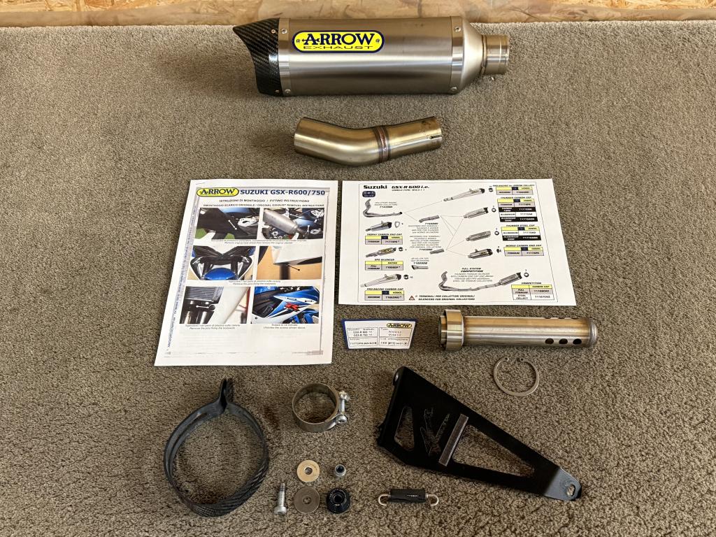 Arrow Thunder uitlaat demper GSXR600 GSXR750 2011-2016 L1-L6, Gebruikt, Verzenden, Arrow Special Parts S.p.A., Info@arrow.it