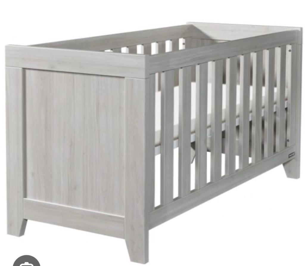 Ledikant + 1 persoonsbed, Huis en Inrichting, Slaapkamer | Bedden, Gebruikt, Eenpersoons, 90 cm, 200 cm, Hout, Beige, Ophalen