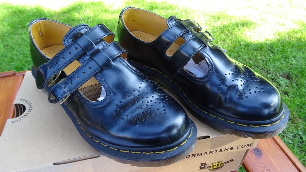Dr.Martens - 8065 Mary Jane in zwart leer maat 41, Zwart, Zo goed als nieuw, Ballerina's, Ophalen of Verzenden