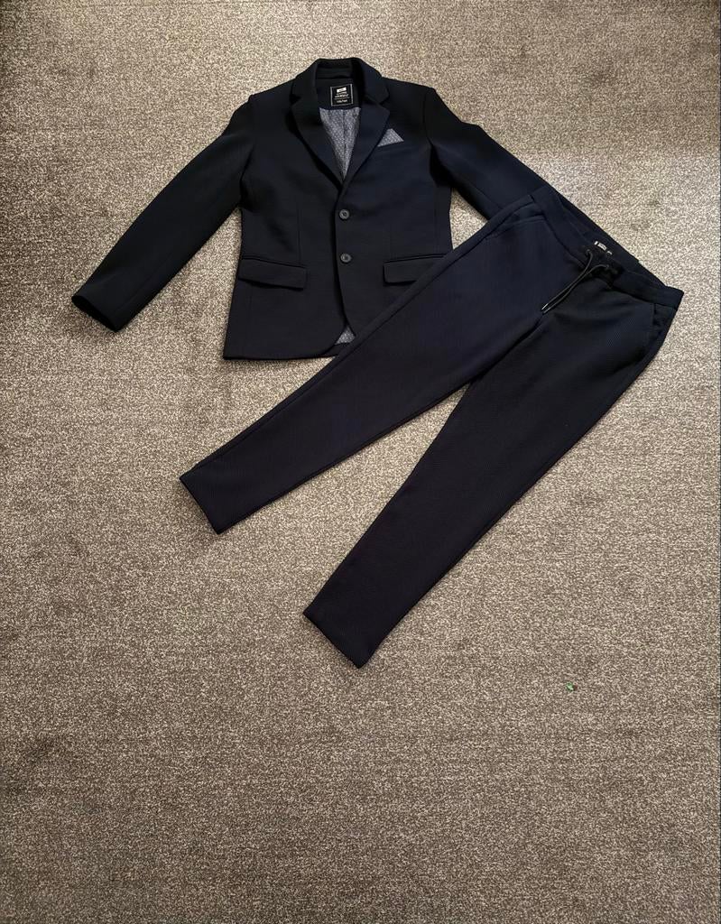 Donkerblauw nette pak broek maat 170 en gilet maat 158/164, Ophalen of Verzenden, Zo goed als nieuw, Jongen, Setje