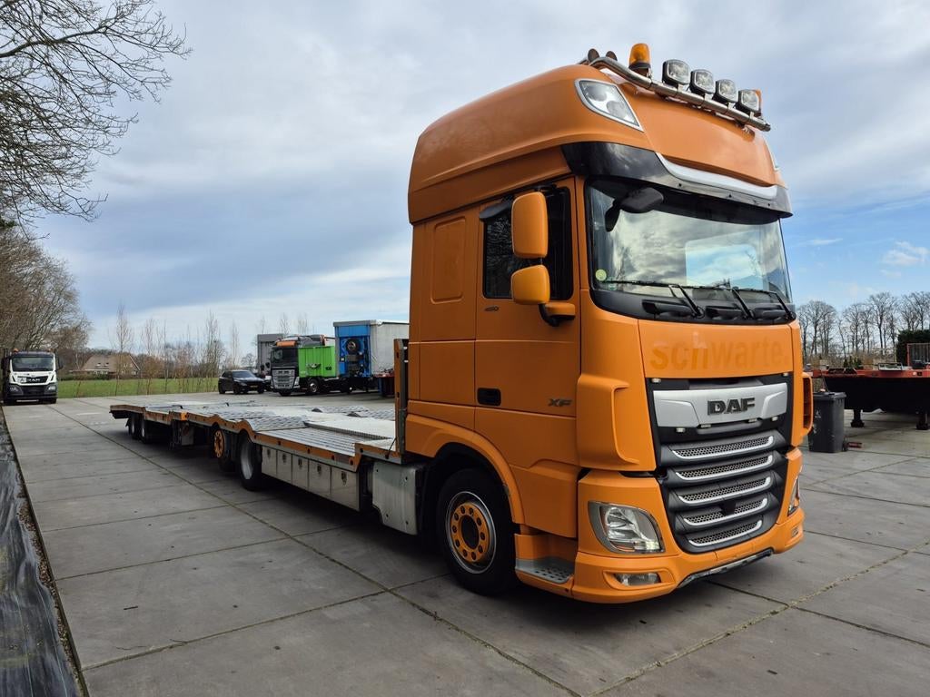 Daf Xf450+Aanhanger machine transport rampen hefbed, Auto's, Vrachtwagens, Automaat, Achterwielaandrijving, Euro 6, Overige kleuren
