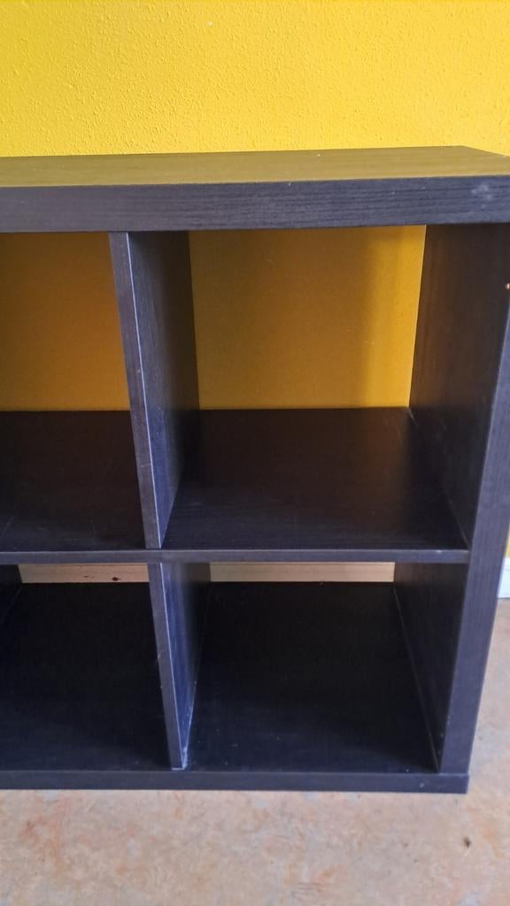 Kallax kastje 2x2 zwart, Huis en Inrichting, Kasten | Wandmeubels, Gebruikt, Ophalen of Verzenden, Minder dan 150 cm, Minder dan 100 cm