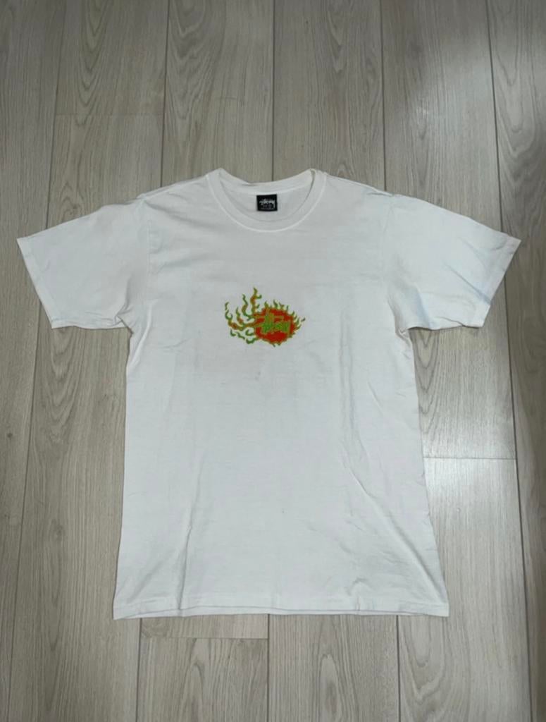 Stüssy T-shirt met drakenprint - Maat S, Kleding | Heren, T-shirts, Ophalen of Verzenden, Gedragen, Maat 46 (S) of kleiner, Wit