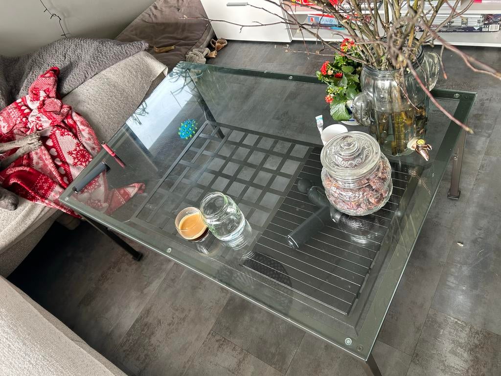 Glazen Salontafel met Metalen Frame en Opbergplank, Gebruikt, 100 tot 150 cm, 50 tot 75 cm, Glas