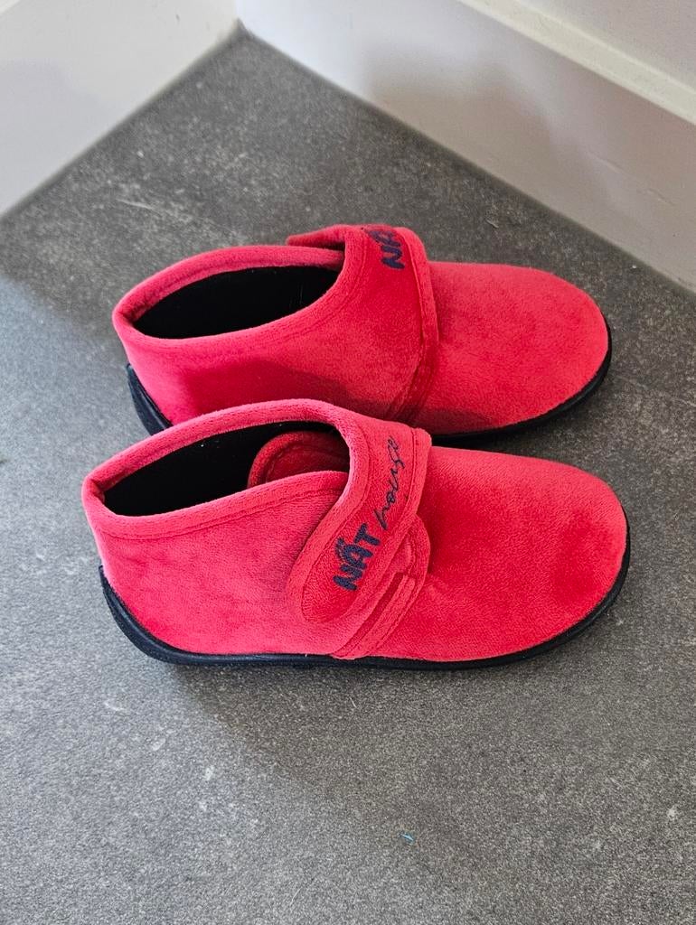 Kinder jongens / meisjes Sloffen Maat 30 Nieuw, Ophalen of Verzenden, Nieuw, Jongen of Meisje, Overige typen