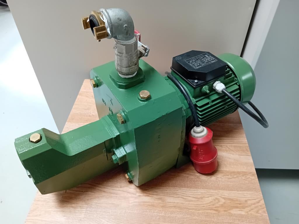 Waterpomp DAB jet 251T 400volt 2,5Pk     Druk max. 6,2bar, Ophalen, Zo goed als nieuw, Elektrisch, Beregeningspomp