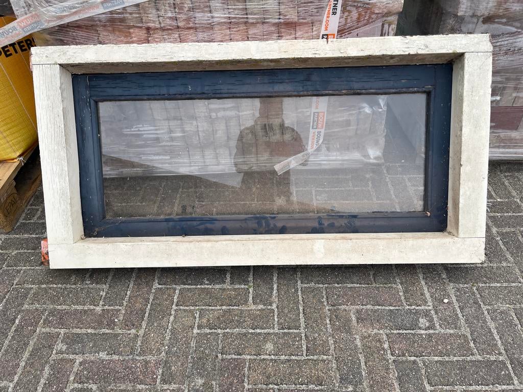 Gebruikt kozijn met klapraam, Gevelraam of Ruit, Gebruikt, 80 tot 120 cm, Ophalen of Verzenden
