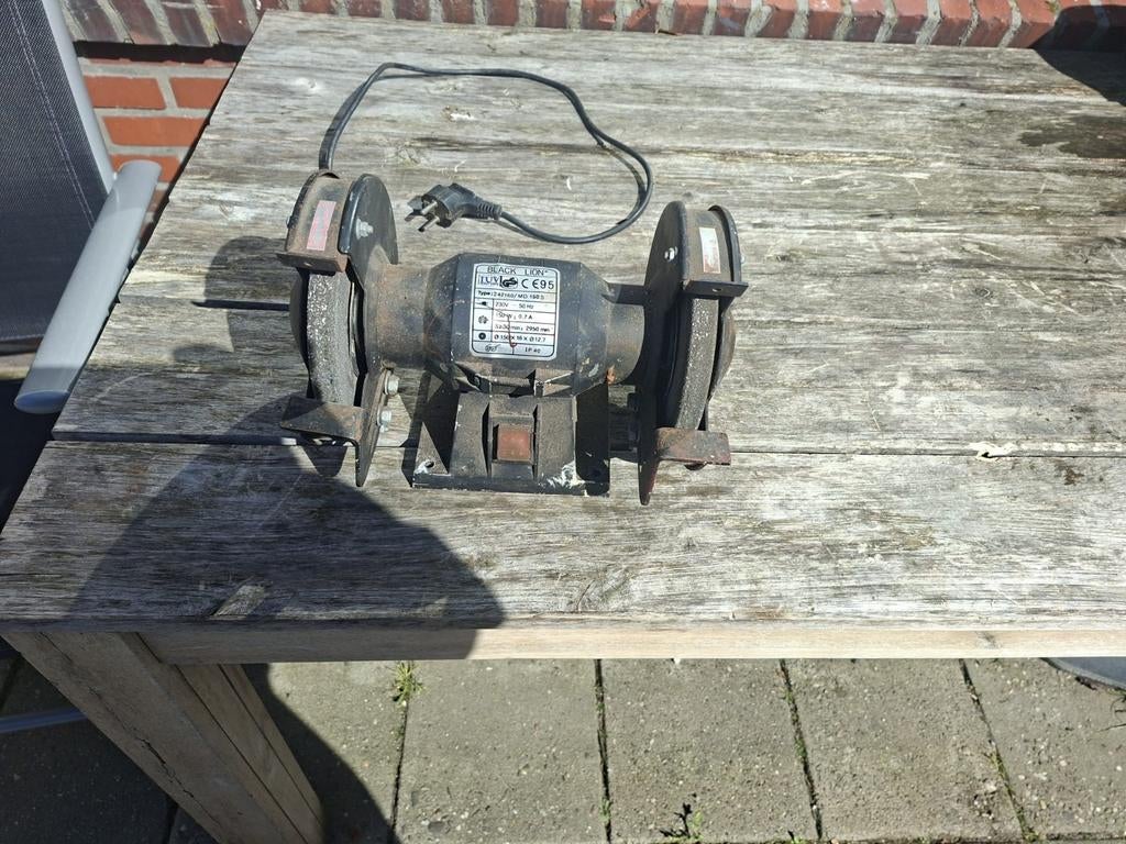 slijpmachine, Ophalen, Gebruikt, Minder dan 700 watt, Werkbankslijpmachine