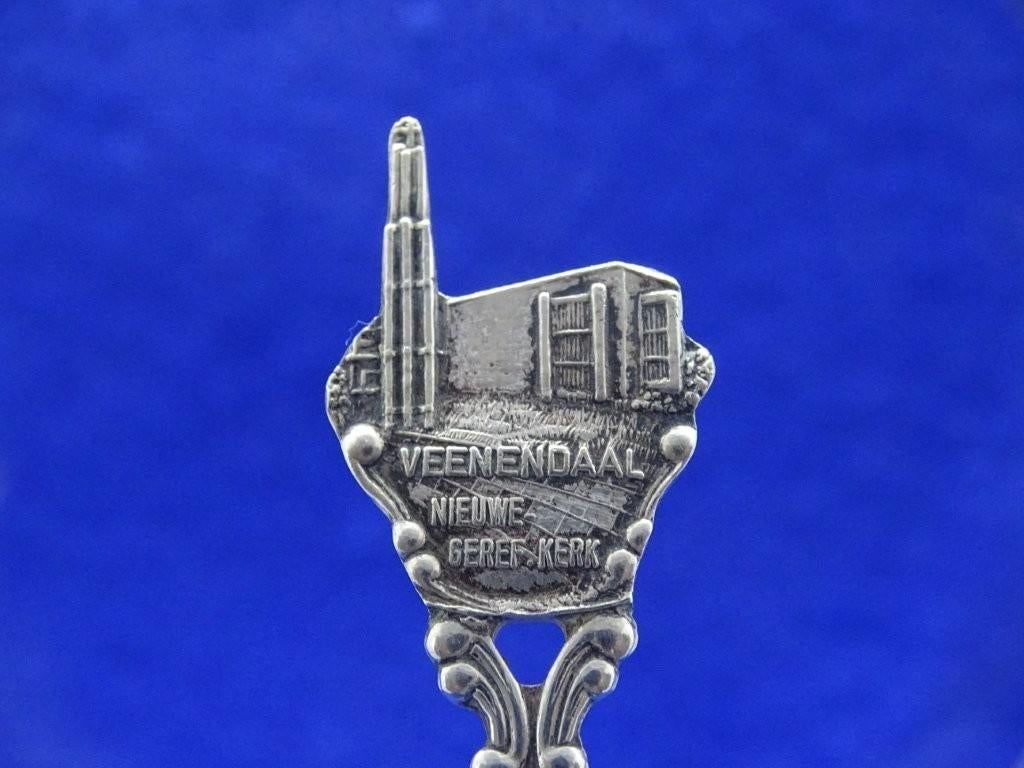 Lepeltje: Veenendaal, Verzenden