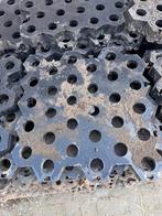 Grasroosters / paddock platen 130 stuks 30x30 cm, Ophalen, Gebruikt