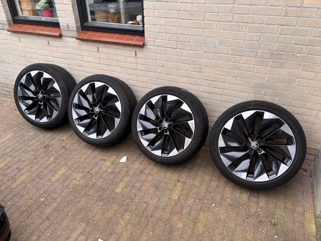 21 inch Skoda Enyaq IV Betria velgen, Auto-onderdelen, Banden en Velgen, Ophalen, Gebruikt, 255 mm, Velg(en)