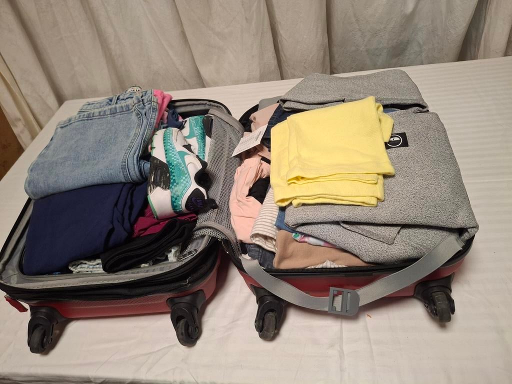 Koffer gevuld met kleding, Ophalen of Verzenden, Zo goed als nieuw, Maat 34 (XS) of kleiner