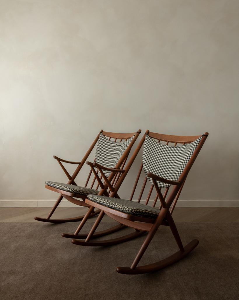 Vintage Deens Teak schommelstoelen model 182 Frank Reenskaug, Huis en Inrichting, Fauteuils, Ophalen, Minder dan 50 cm, Gebruikt
