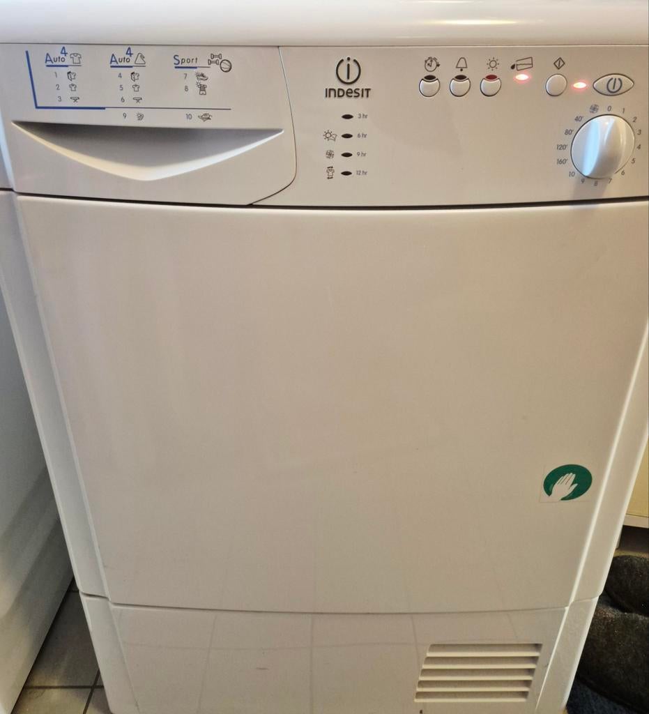 Te koop Zgan Indesit condensdroger, 6 tot 8 kg, Ophalen of Verzenden, Zo goed als nieuw, 85 tot 90 cm