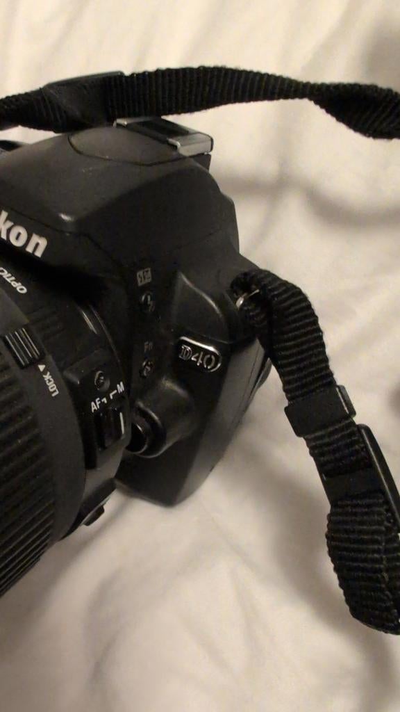 Nikon D40 spiegelreflexcamera met Sigma 18-200mm lens, Ophalen, Nikon, 8 keer of meer