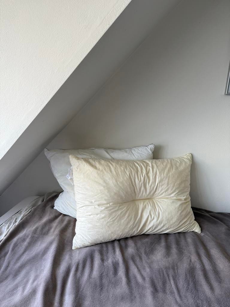 COCO-MAT kussen, Ophalen, Gebruikt, Jongetje of Meisje, Wit