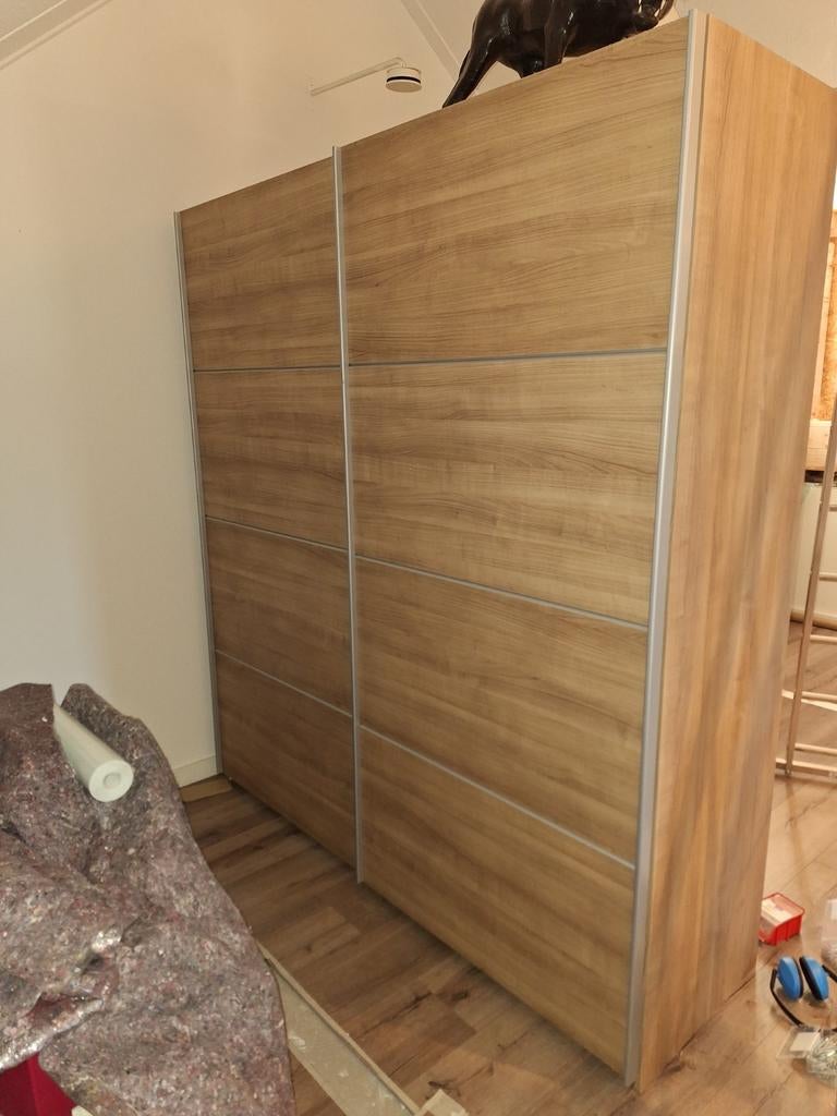 Kledingkast met schuifdeuren, Huis en Inrichting, Ophalen, Gebruikt, 200 cm of meer, 200 cm of meer