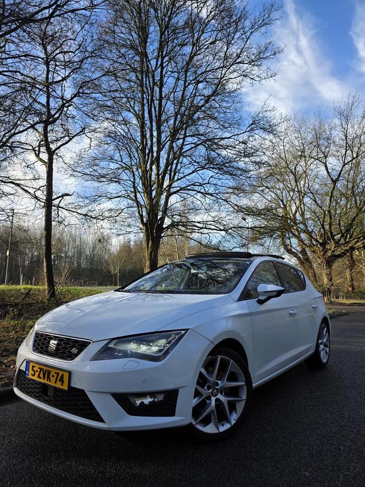 Seat Leon 1.4 TSI ACT 110KW/150PK Dsg7 2015 Wit, Auto's, Seat, Particulier, Leon, Benzine, A, Hatchback, Automaat, Origineel Nederlands